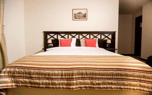 Sighetu Marmatiei Hotel | Hotel Gradina Morii