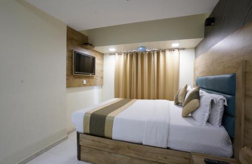 Jogeshwari West Hotel | Hotel Grand Corp Inn, Near Nesco Exhibition Center
