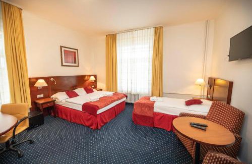 Revnice Hotel | Hotel Grand