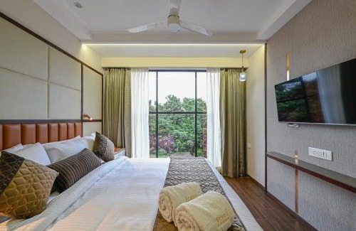 Indore Hotel | Hotel Grand Girdhar Premier
