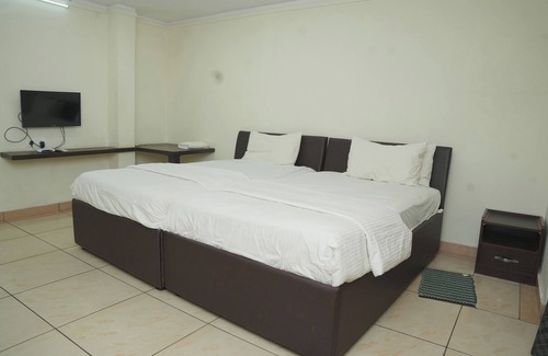 Bhimavaram Hotel | Hotel Grand Leela Krishna