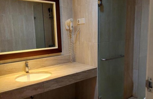 Makassar Hotel | Hotel Grand Malebu