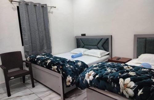 Barkot Hotel | Hotel Grand View