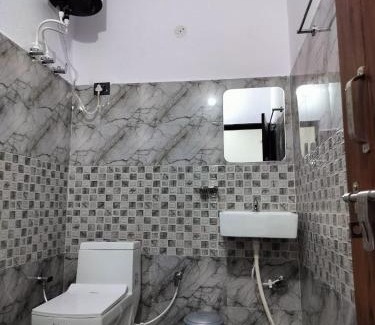Barkot Hotel | Hotel Grand View