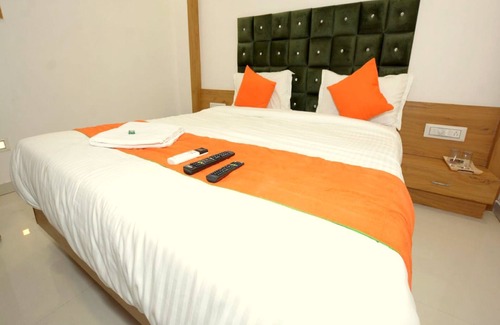 Vallabh Vidhyanagar Hotel | Hotel Green Leaf