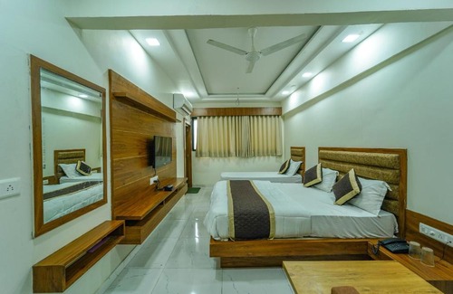 Ahmedabad Hotel | Hotel Green Park