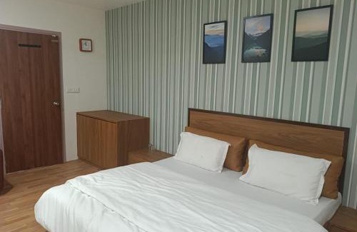 Gandhinagar Hotel | Hotel Green Park - Sector 11
