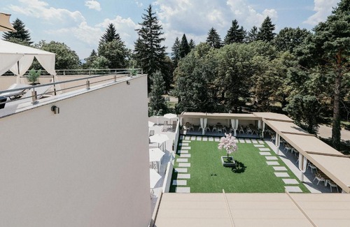 Marchevo Hotel | Hotel Green Park Service Perfected