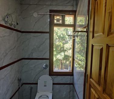 Kamalapur Hotel | Hotel Greenland Inn Hampi