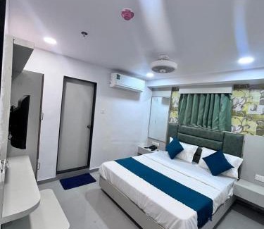 Gandhinagar Hotel | Hotel Grey Sky
