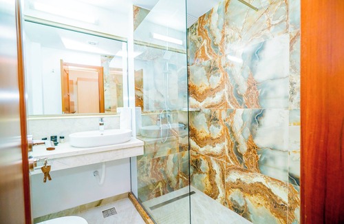 Constanta Hotel | Hotel Guci