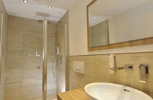 Eslohe Hotel | Hotel Haus Hochstein