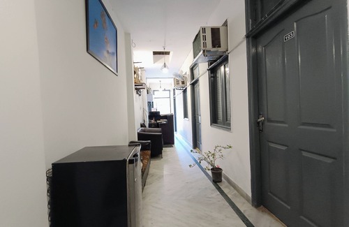 Hauz Khas Village Hotel | Hotel Hauz Khas Fort View