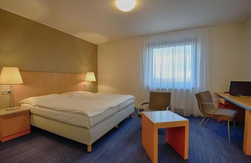Kobylisy Hotel | Hotel Henrietta