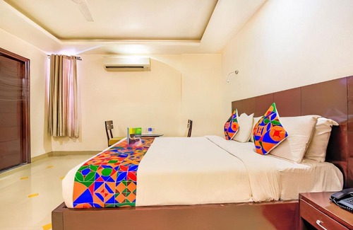 Adarsh Nagar Hotel | Hotel Heritage Heights