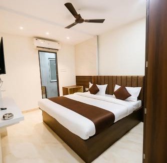 Rau House | Hotel HH View