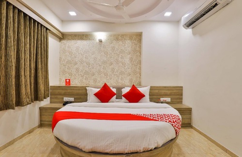 Ahmedabad Hotel | Hotel Hill Park by Sky Stays