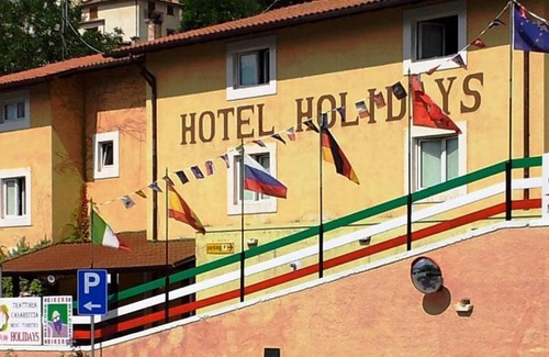 Barrea Hotel | Hotel Holidays