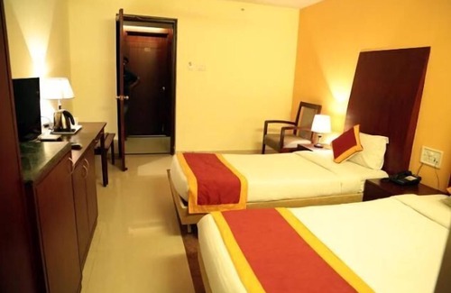 Lakdi Ka Pul Hotel | Hotel Hollyhock