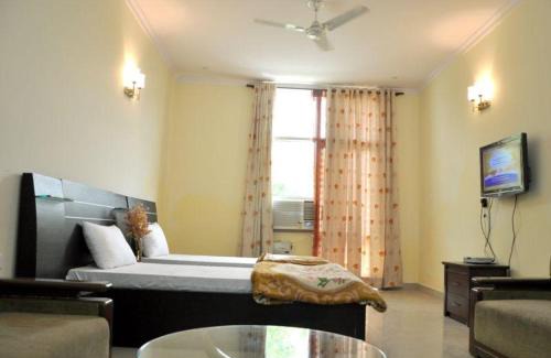 Dwarka Bed & Breakfast | Hotel Home Stay Dwarka
