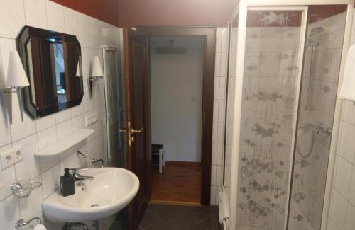 Lohne Hotel | Hotel Hopener Wald ,Self Check In