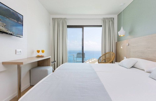 Cala Agulla Hotel | Hotel HSM Regana
