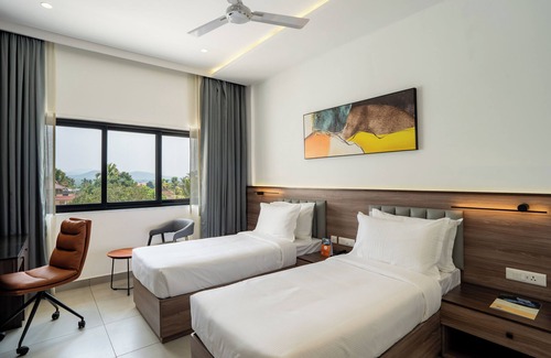 Anchal Hotel | Hotel Hybiz by Darshan