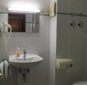 Huxtertor/Muhlentor/Gartnergasse Hotel | Hotel Ideal