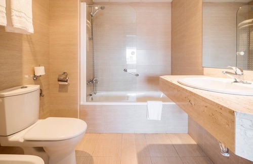 Romareda Hotel | Hotel ILUNION Romareda