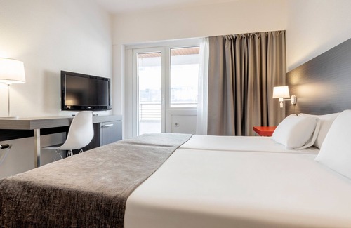 Romareda Hotel | Hotel ILUNION Romareda