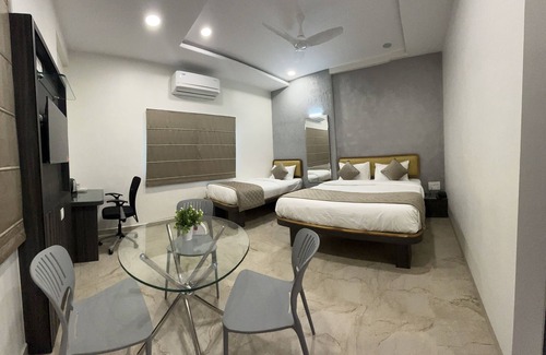 Daulatabad Hotel | Hotel Ajinkya Palace