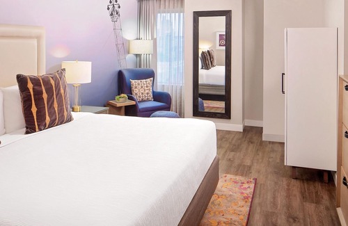 Red River Cultural District Hotel | Hotel Indigo Austin Downtown - University by IHG
