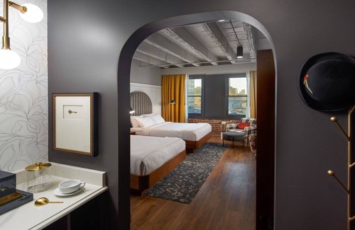 Downtown Northeast Hotel | Hotel Indigo Omaha Downtown by IHG