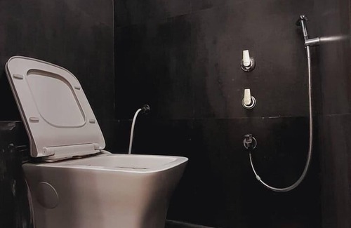 Udhna Hotel | Hotel Infini Palace