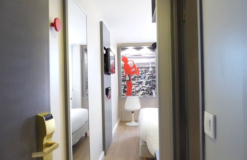 Montigny-le-Bretonneux Hotel | Hotel Inn design Paris Saint-Quentin