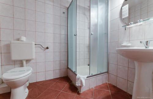 Tirnaveni Hotel | Hotel Iris