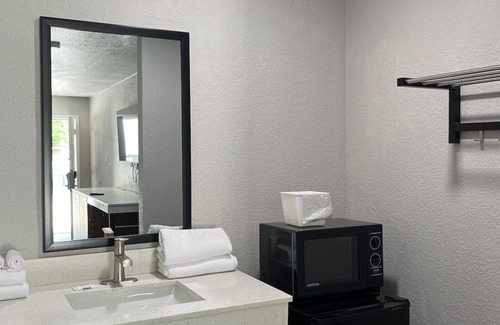 Uvalde Hotel | Hotel Isabella