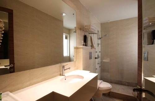 Greater Kailash Hotel | Hotel Ivory 32