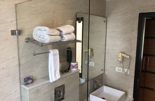 Greater Kailash Hotel | Hotel Ivory 32