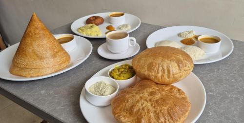 Tirupati Hotel | Hotel JANAS