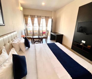 Muzaffarpur Hotel | Hotel JB Residency Zirakpur Chandigarh # Parking # Lift # Large Rooms # Property of the Year