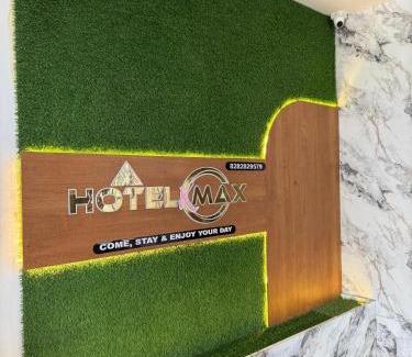 Vadodara Hotel | Hotel K Max