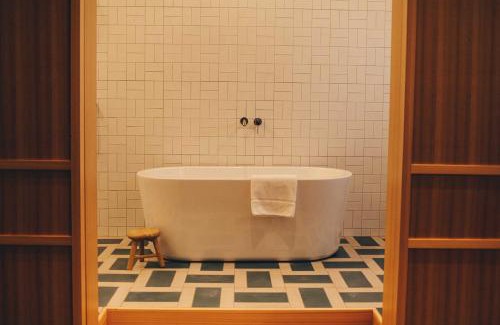 Nihonbashikabutocho Hotel | Hotel K5