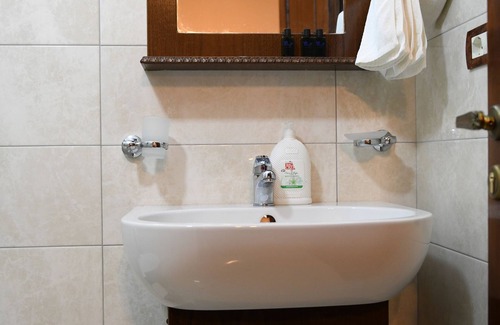 Berat Hotel | Hotel Kaceli