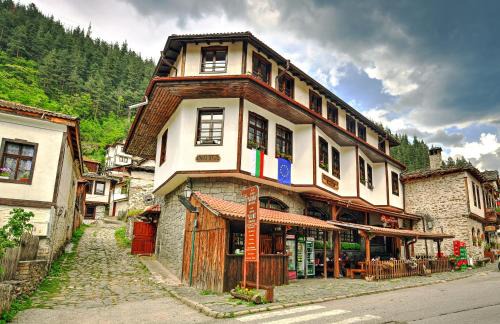 Shiroka Luka Hotel | Hotel Kalina