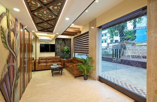 Grant Road Hotel | Hotel Kalpana Palace