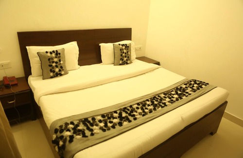 Dehradun Hotel | Hotel Kamla Palace