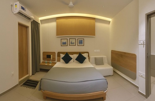 Dwarka Hotel | Hotel Kant by GoHotels - Near Shree Dwarkadhish Temple