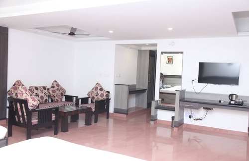 Salem Hotel | Hotel Karpagam International