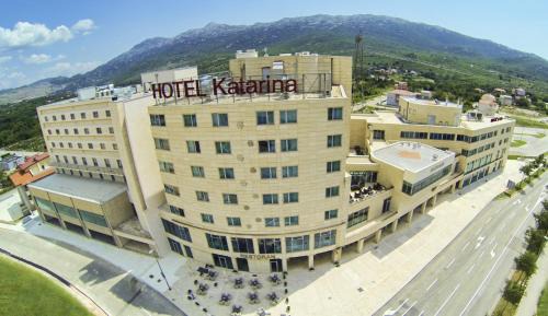 Dugopolje Hotel | Hotel Katarina